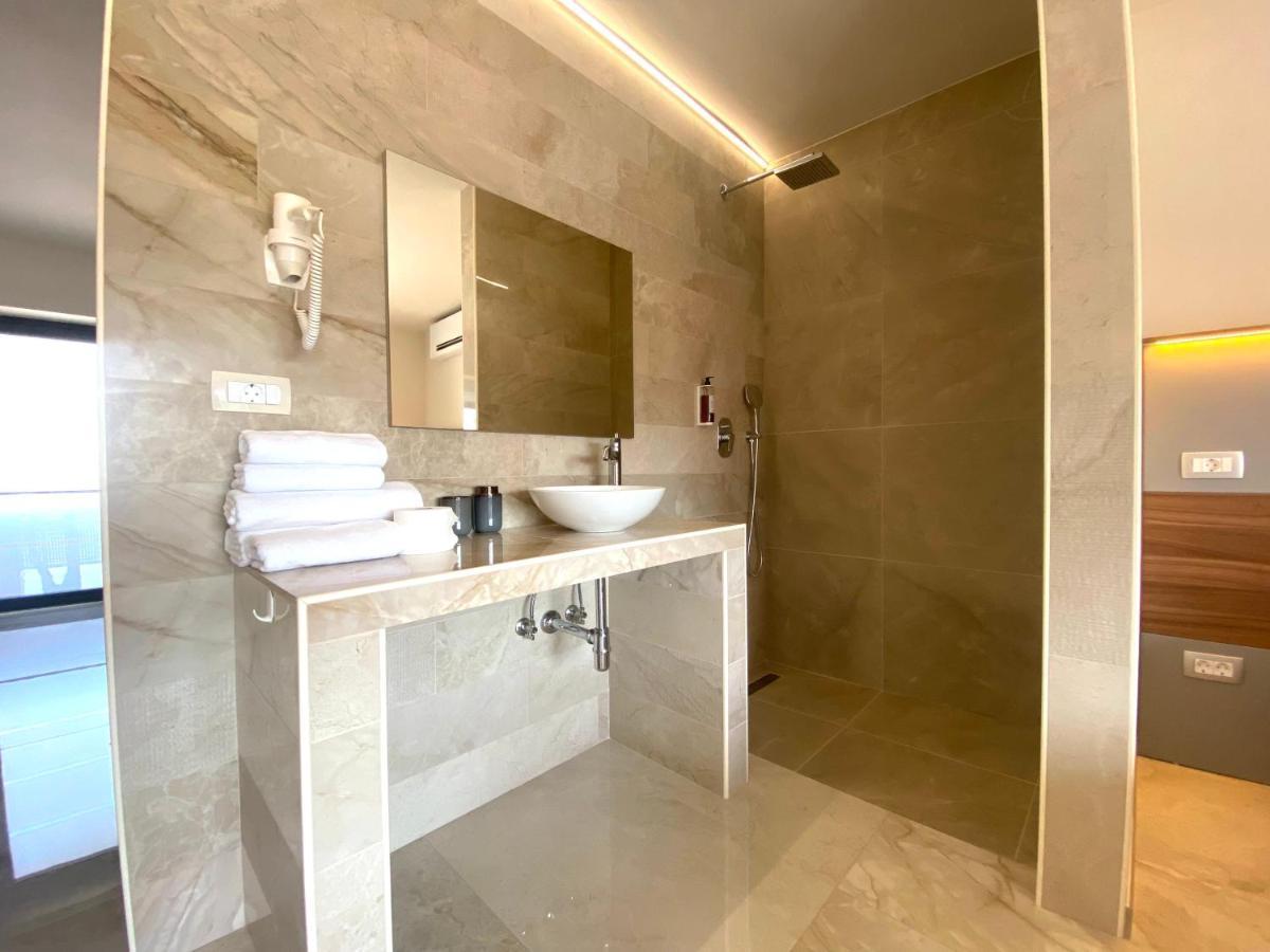 Rooms And Apartments Lisjak Koper Ngoại thất bức ảnh